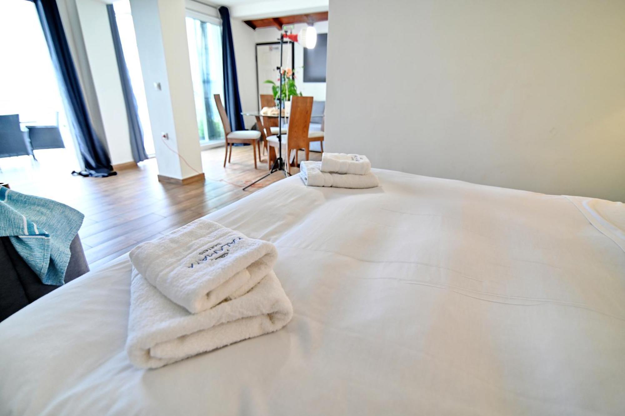 Kalamata Suites By 'Elite' Экстерьер фото